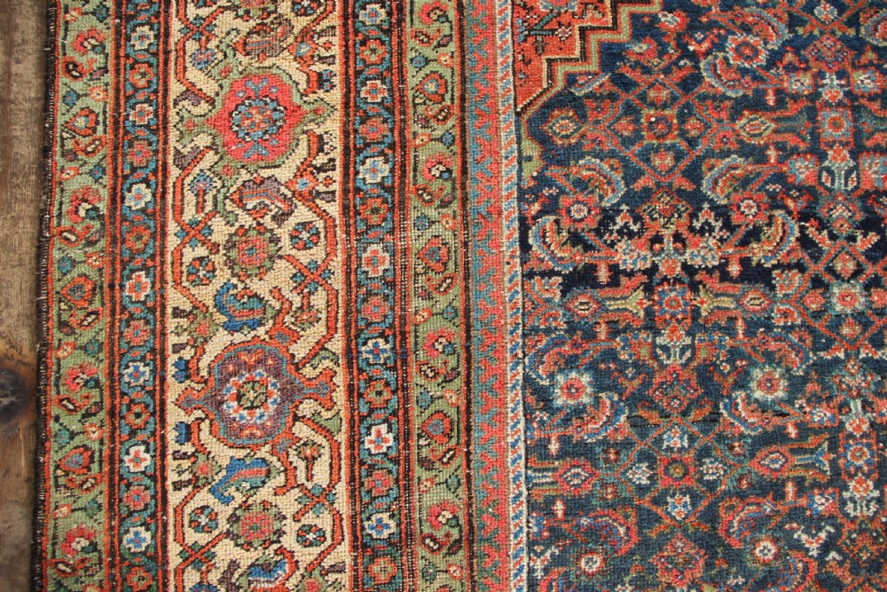 281 x 376cm Antique Fereghan carpet View VII
