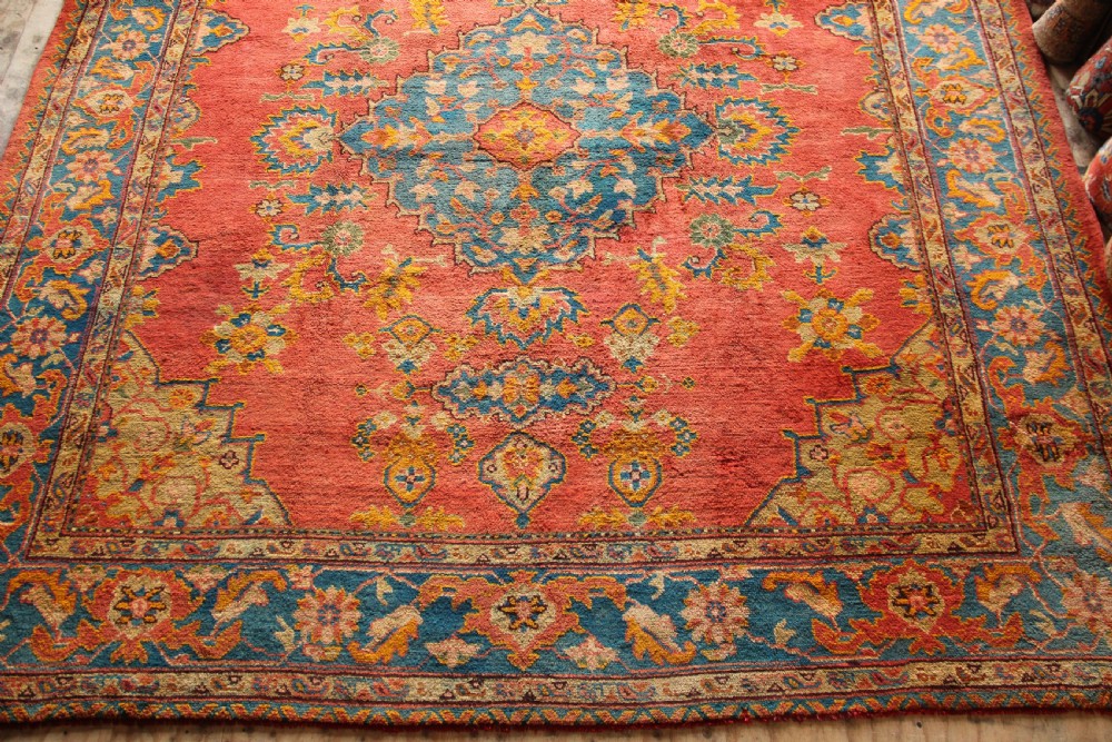 358 x 390cm Antique Oushak / Ushak Carpet View II