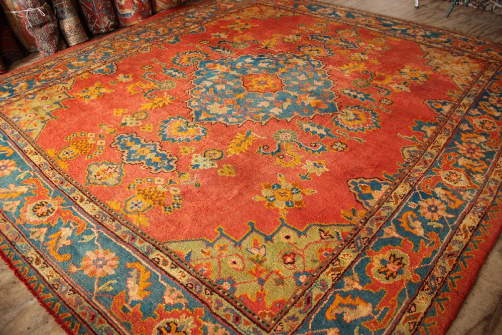 358 x 390cm Antique Oushak / Ushak Carpet View X