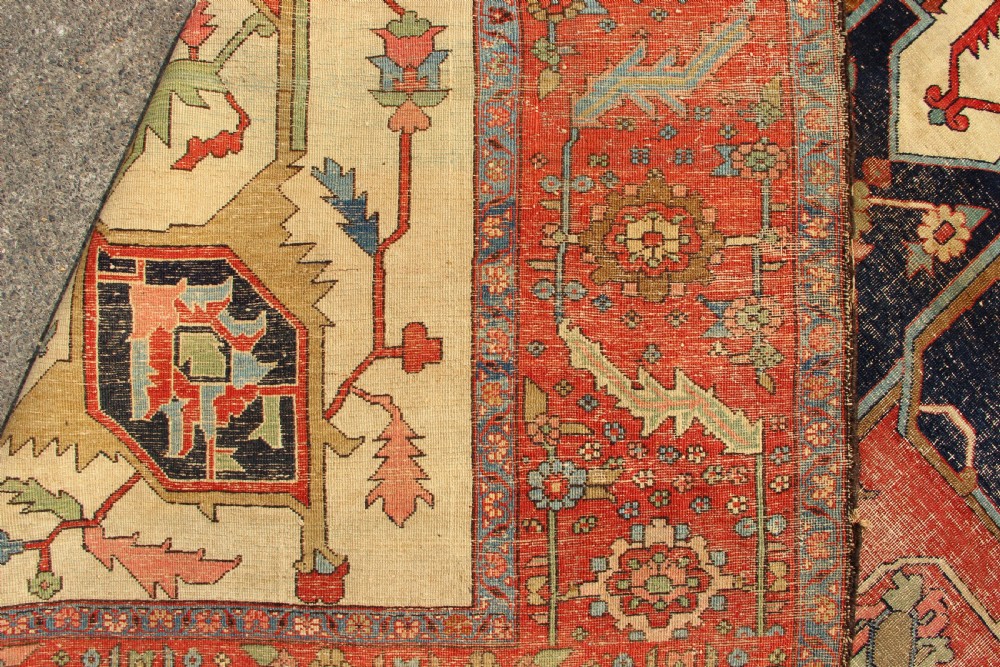 283 x 391cm Antique Fine 'Serapi' Heriz Carpet View XIX