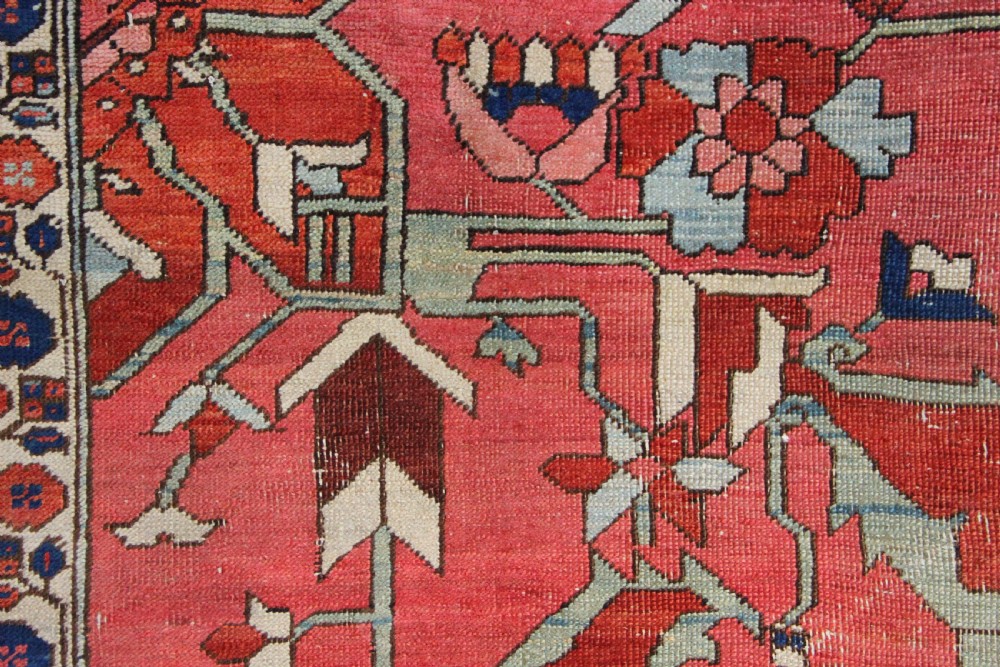 281 x 373cm Antique Serapi Carpet View VIII