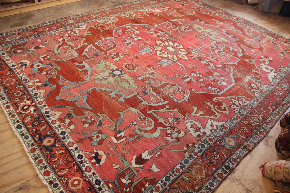 281 x 373cm Antique Serapi Carpet View XIII