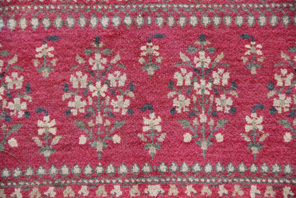 274 x 365cm Antique Amritsar Carpet, Northern India View IV