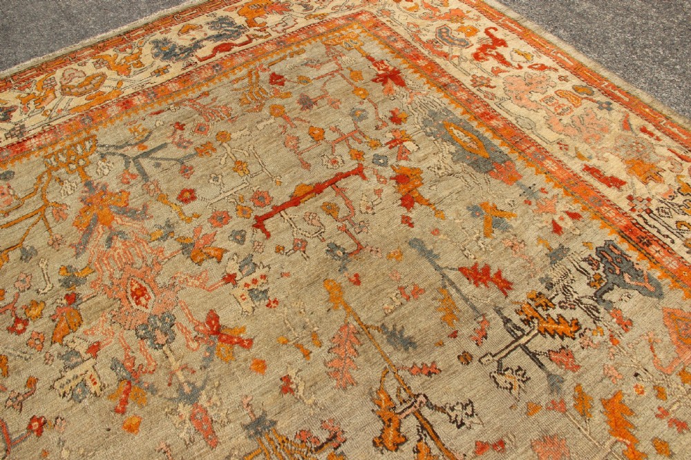 373 x 422cm Antique Oushak or Ushak Carpet View II