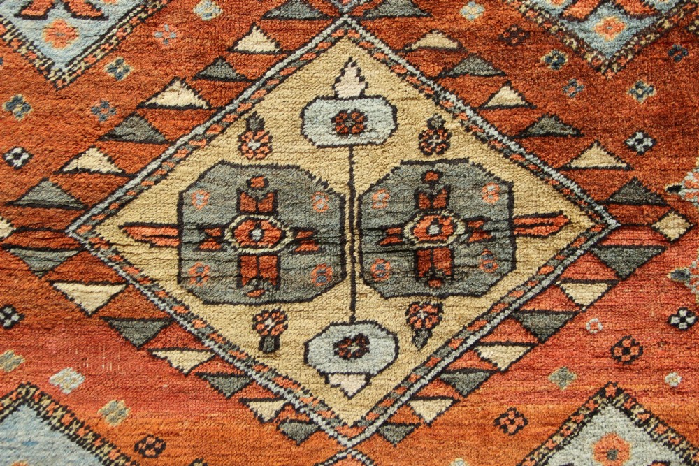 127 x 185cm Small Antique Heriz carpet View IV
