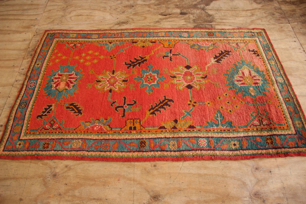 137 x 196cm Antique Oushak or Ushak Rug View XI