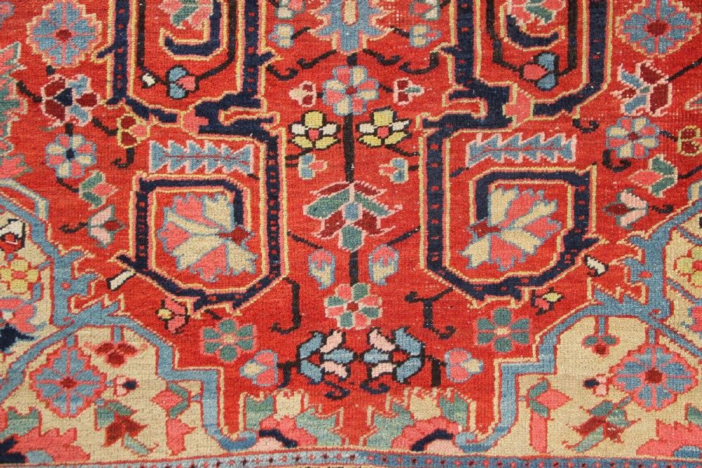 282 x 379cm Antique Heriz Carpet View V