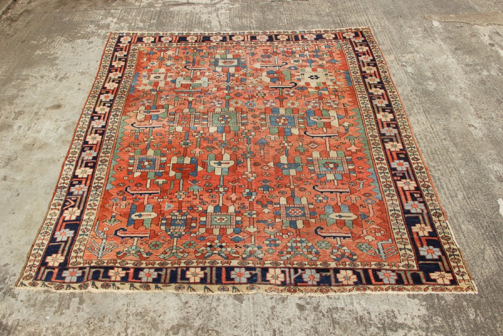 257 x 294cm Antique Heriz Carpet, Salmon Field