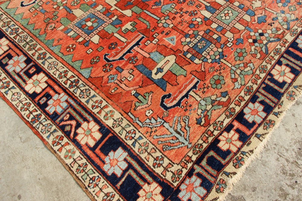257 x 294cm Antique Heriz Carpet, Salmon Field View X