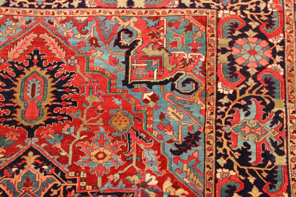 310 x 411cm Antique Heriz Carpet View III