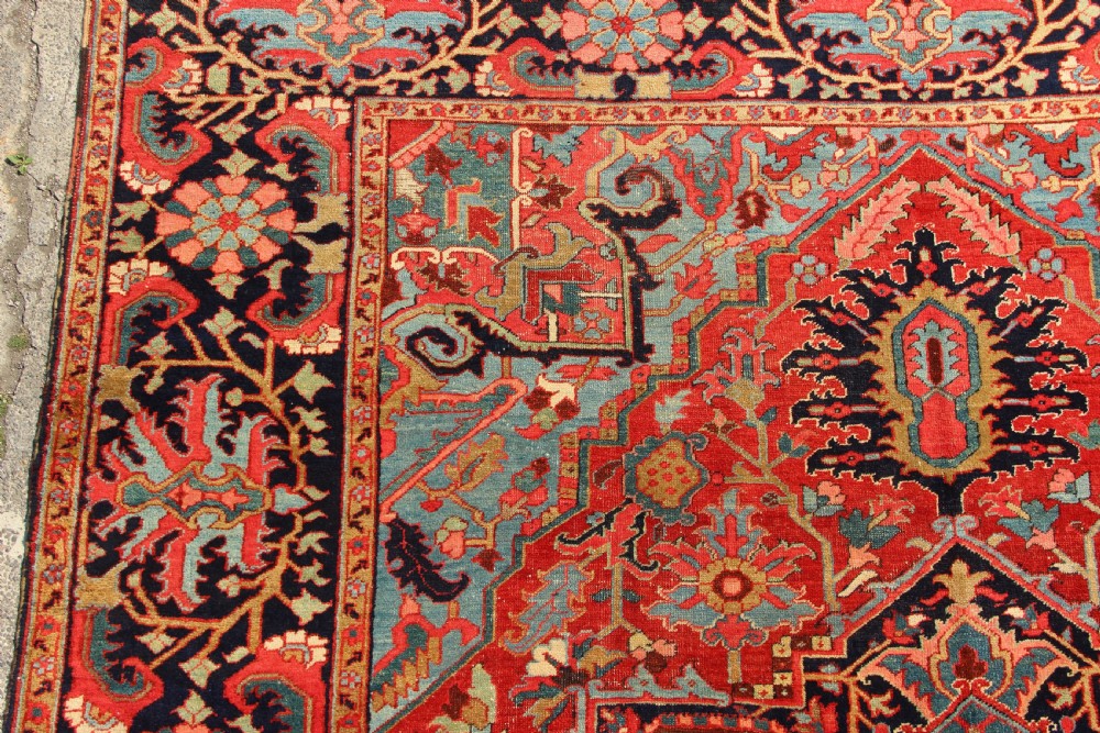310 x 411cm Antique Heriz Carpet View IV