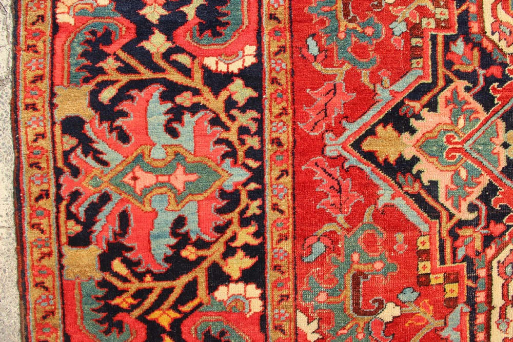 310 x 411cm Antique Heriz Carpet View V