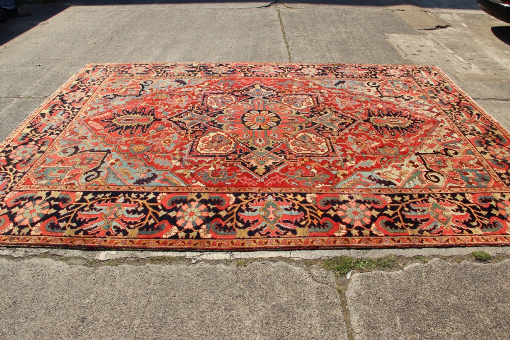 310 x 411cm Antique Heriz Carpet View XI