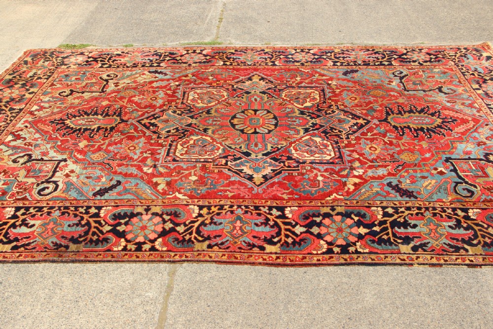 310 x 411cm Antique Heriz Carpet View XV