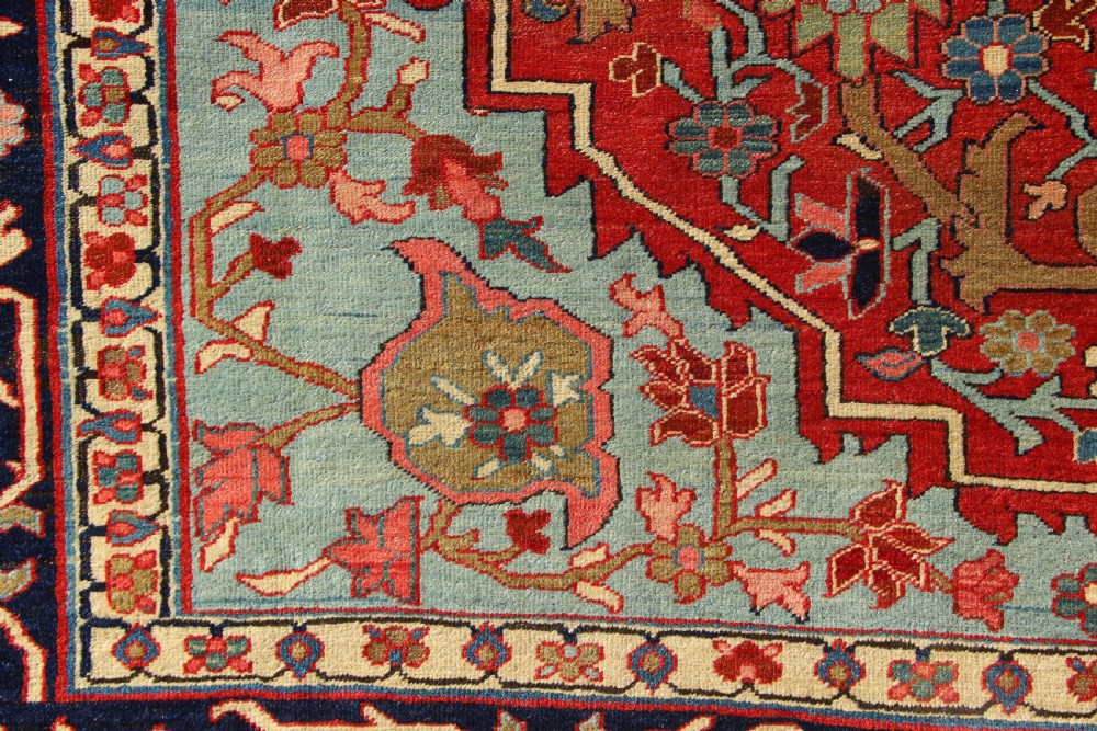 241 x 291cm Antique Serapi Heriz Carpet View IV