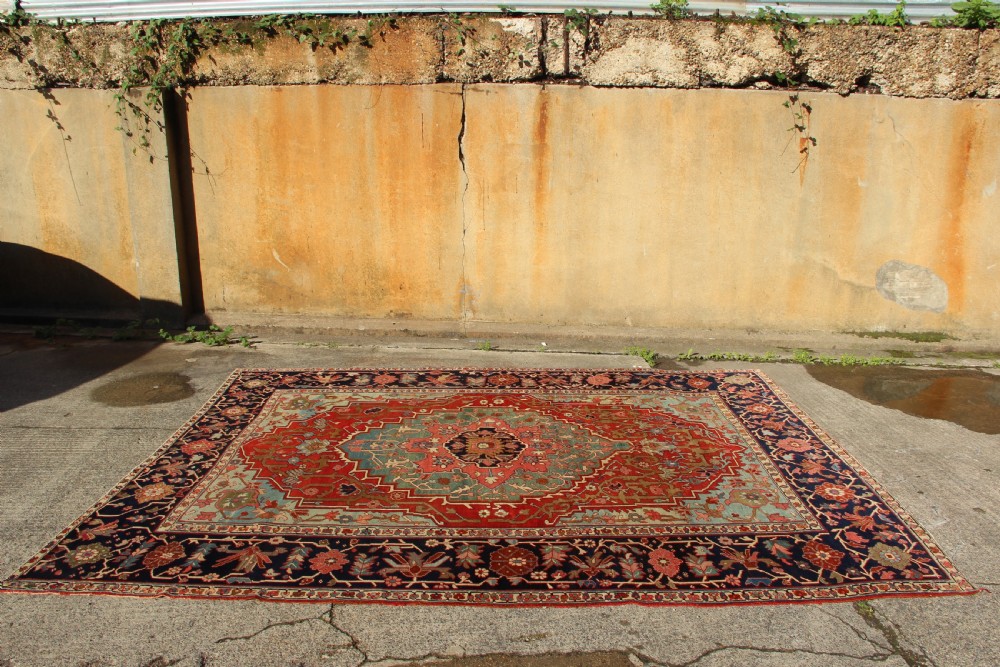 241 x 291cm Antique Serapi Heriz Carpet View IX