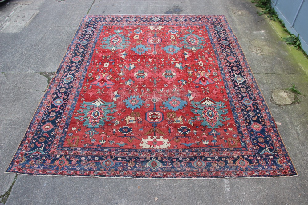 368 x 453cm Antique Bakshiash Carpet
