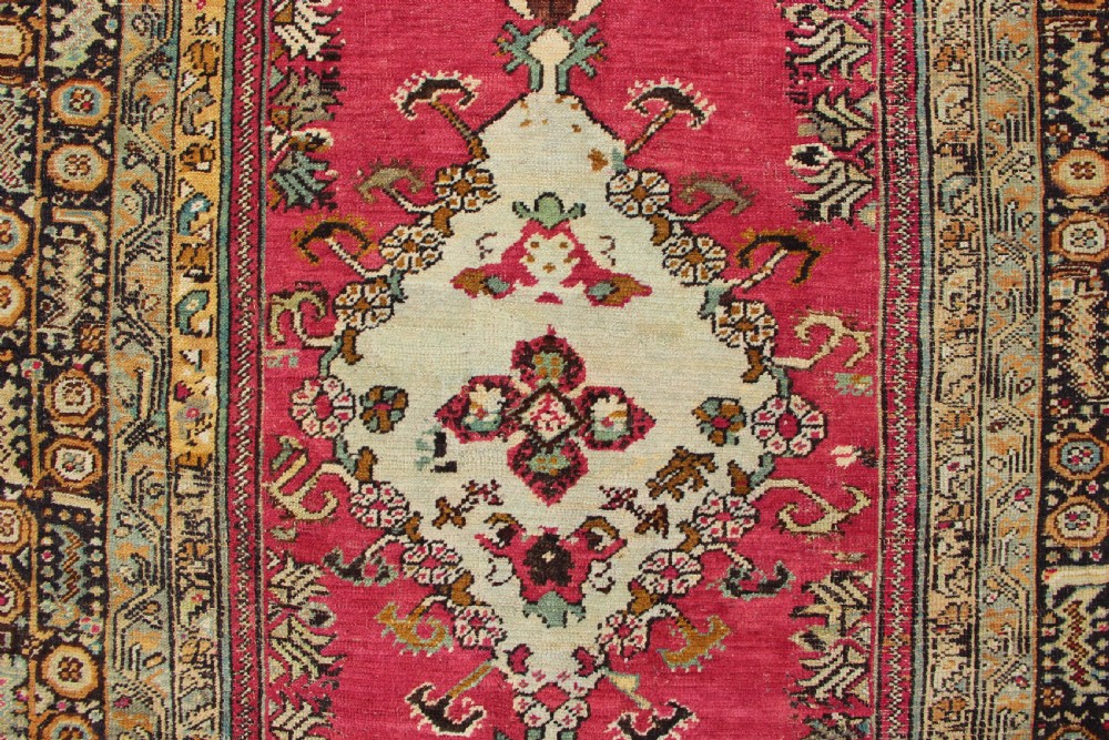 135 x 278 Antique Ghiordes Rug View III