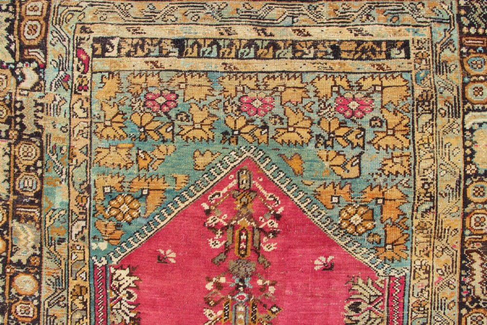 135 x 278 Antique Ghiordes Rug View IV