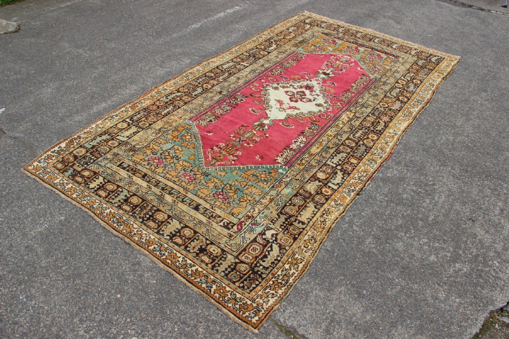 135 x 278 Antique Ghiordes Rug View IX