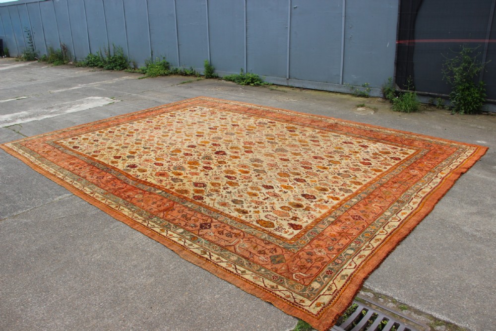 380 x 504cm Antique Oushak or Ushak Carpet View VII