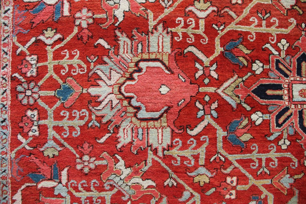 290 x 444cm Antique Fine Heriz Carpet View IV