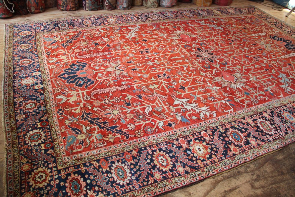 290 x 444cm Antique Fine Heriz Carpet View IX