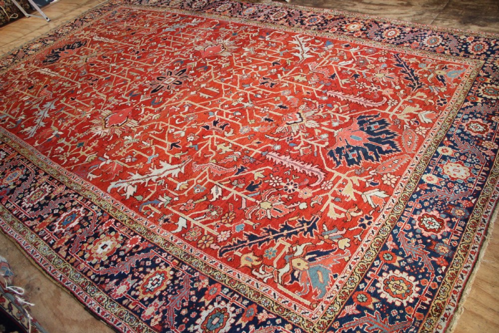 290 x 444cm Antique Fine Heriz Carpet View XI