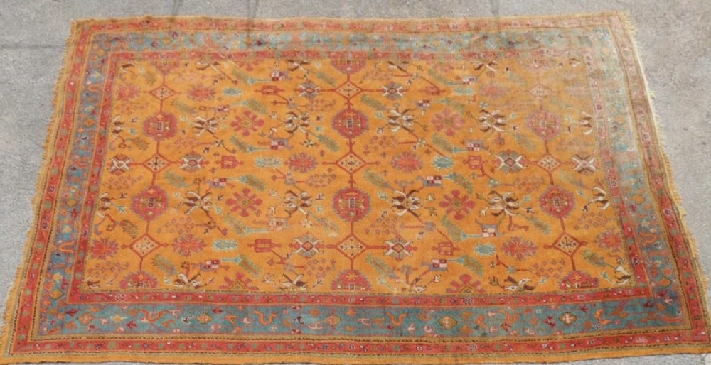 330 x 452cm Antique Oushak or Ushak Carpet