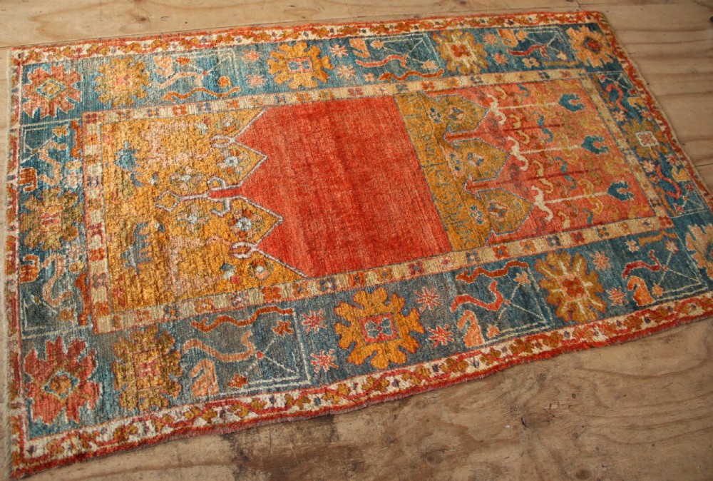 136 x 221cm Antique Angora Ushak or Oushak Rug View VIII