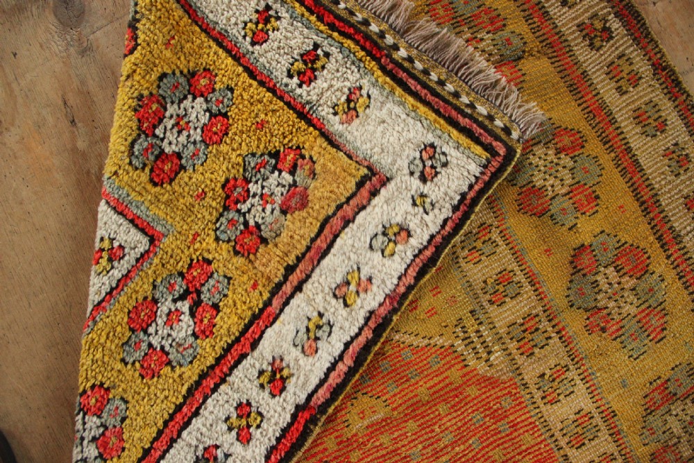 103 x 153cm Antique Turkish Prayer Rug View XIII