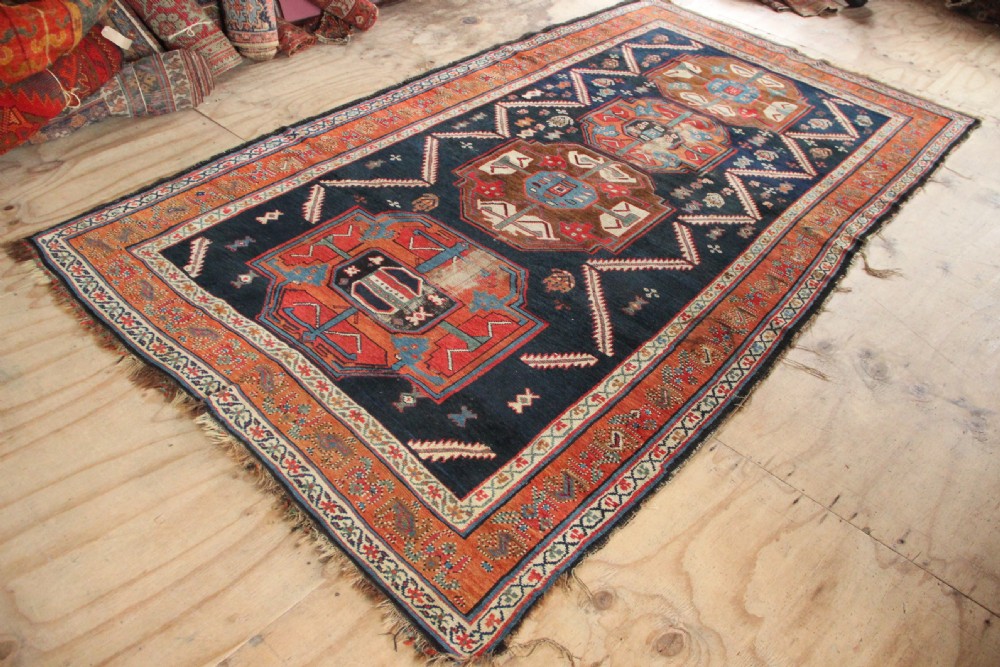 193 x 310cm Antique Veramin carpet View XI