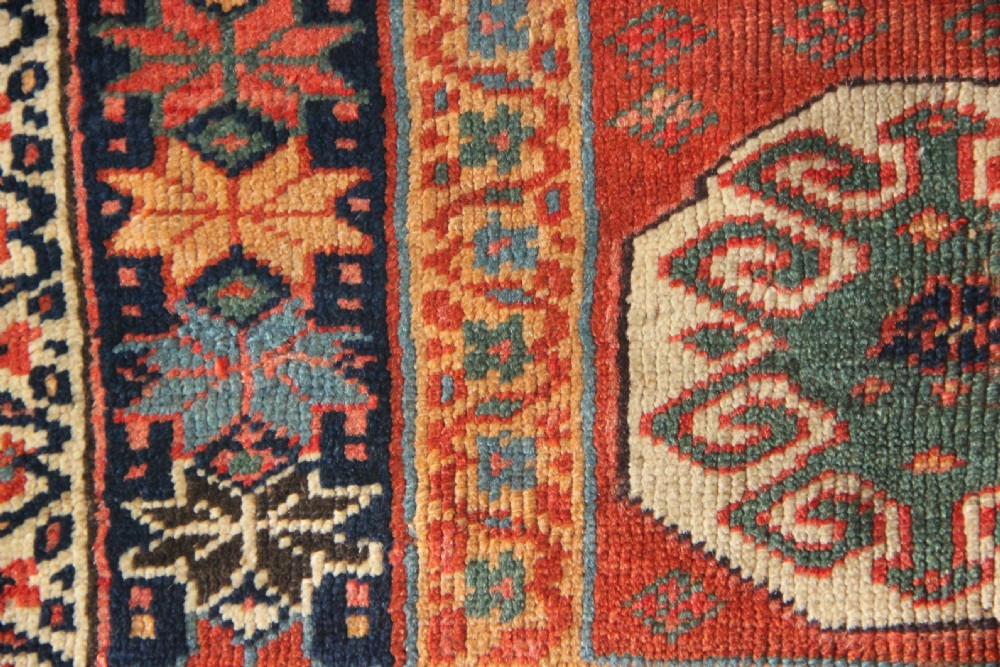 45 x 33cm Antique Veramin Bagface View V