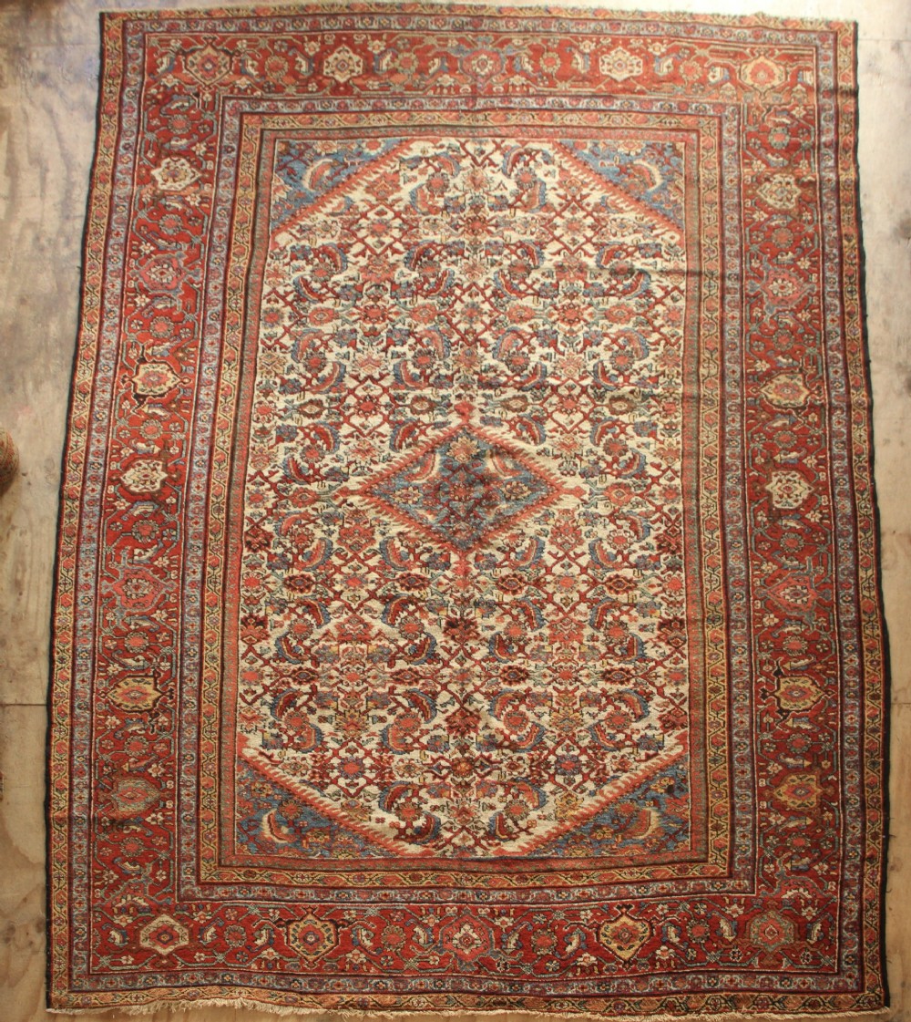 267 x 357cm Antique Fereghan Carpet
