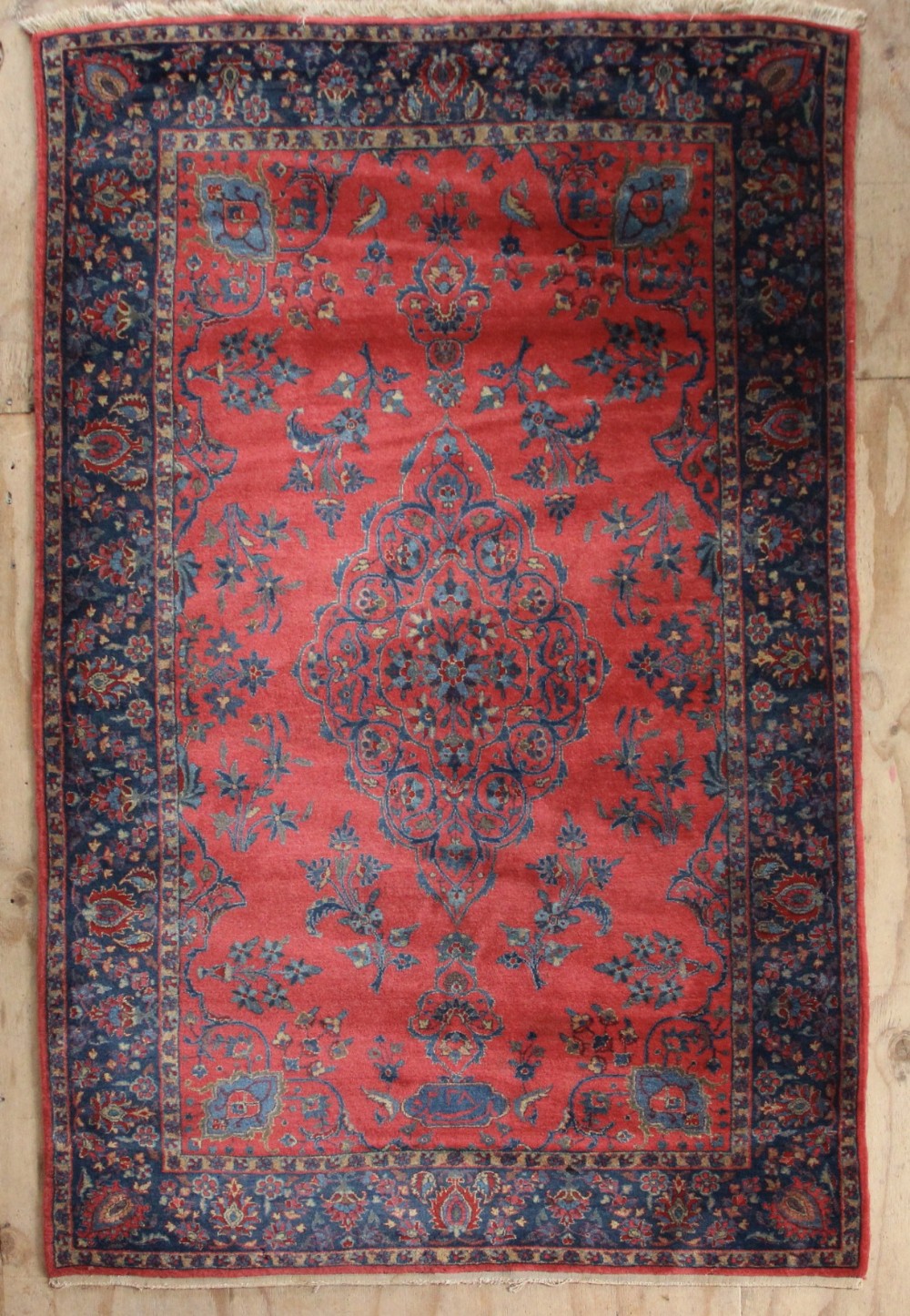135 x 209 Fine Antique 'American' Sarough, Signed