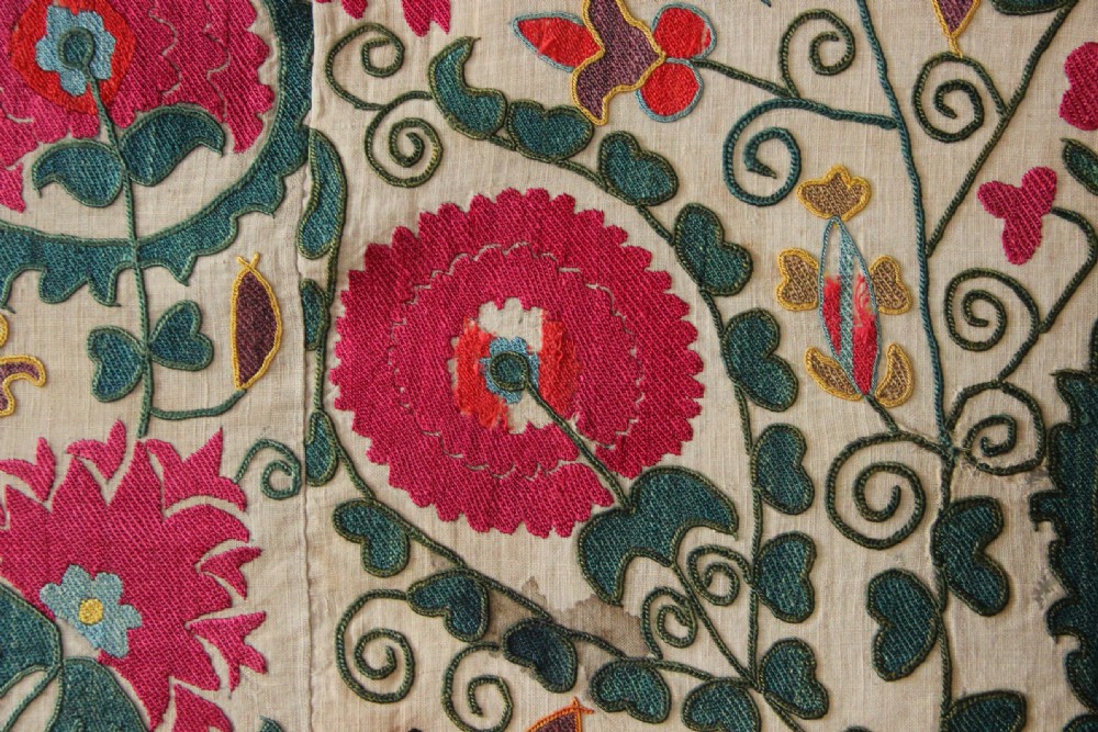 135 x 236cm Antique Suzani, Uzbeksitan View VII
