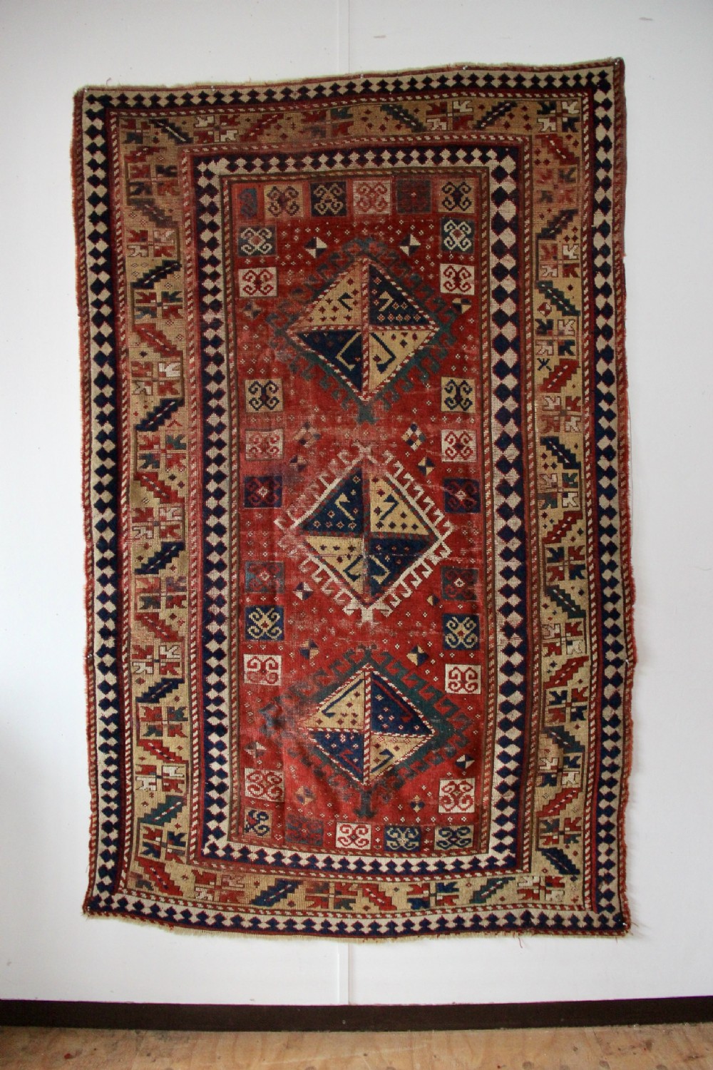 139 x 220cm Early Karachopf Kazak