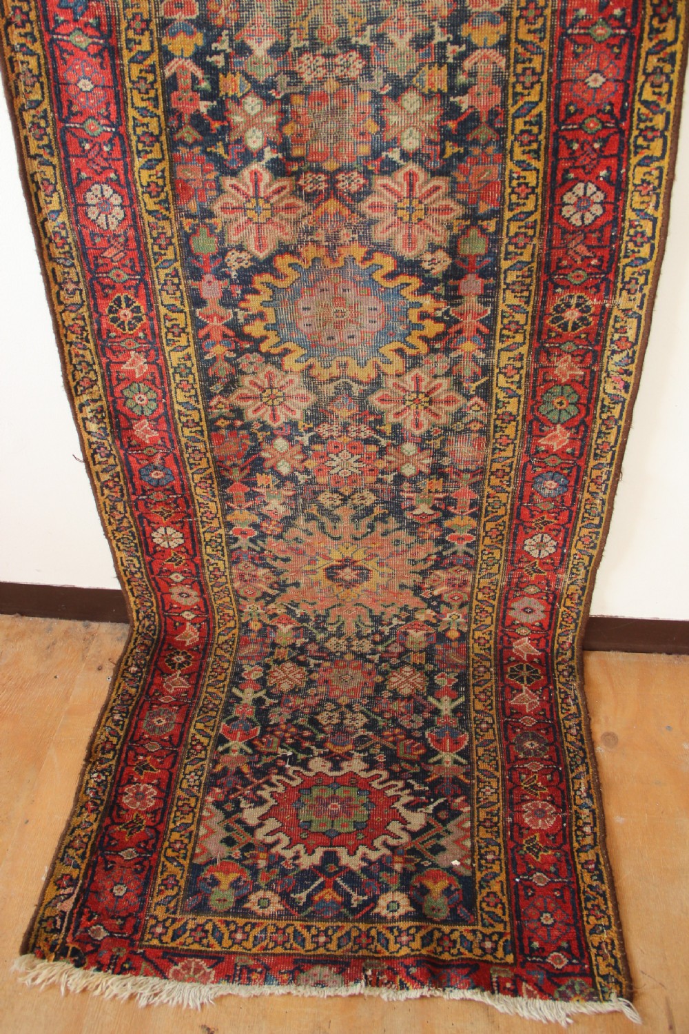81 x 354cm 19th century Fereghan Runner View IV