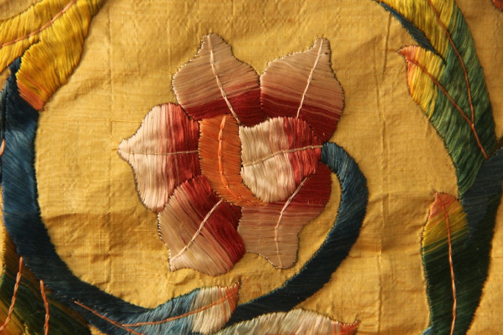252 x 300cm Early 18th Century Italian Silk Embroidery View XII