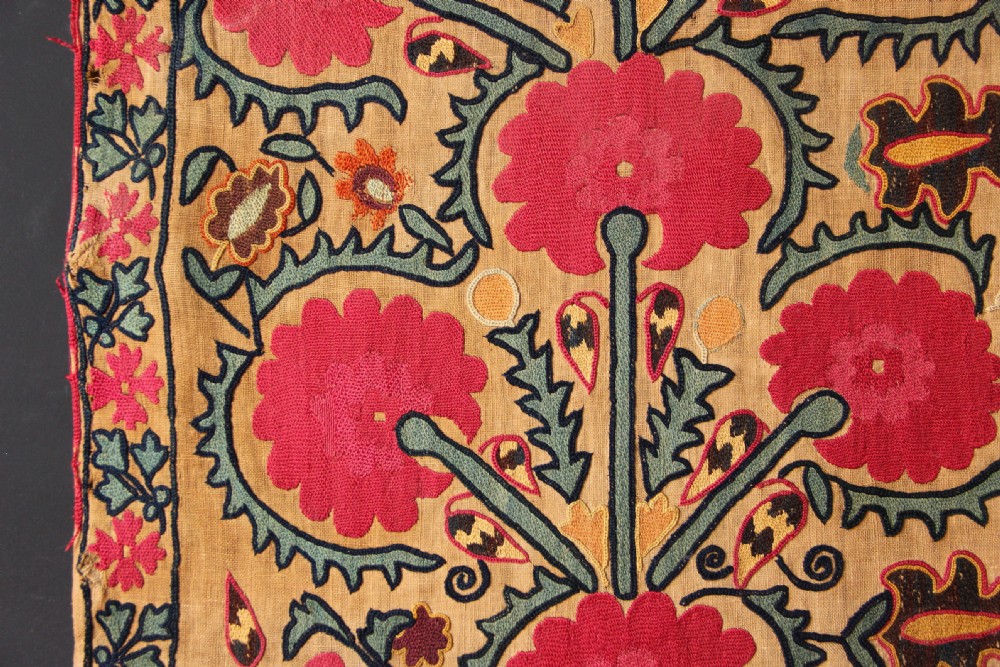 189 x 226cm Mid 19th Century Ura Tube Uzbek Suzani View VII