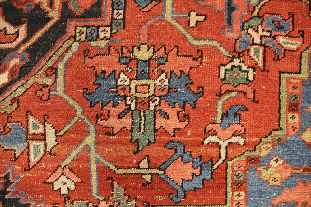 292 x 388cm Antique Heriz Carpet View X