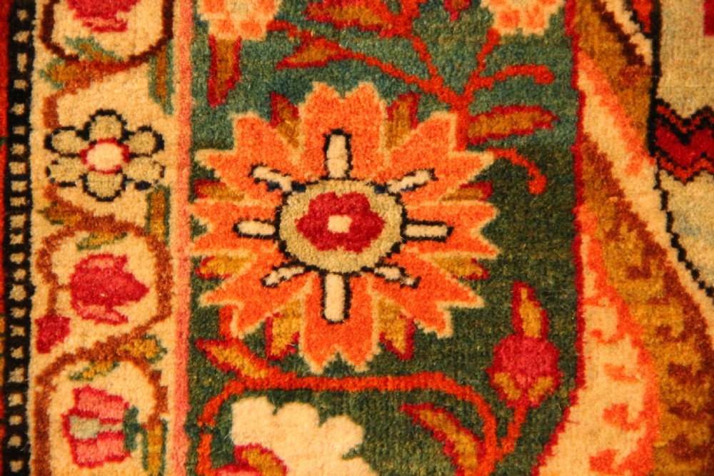 67 x 81cm Lavar Kirman Pictoral Rug View IX