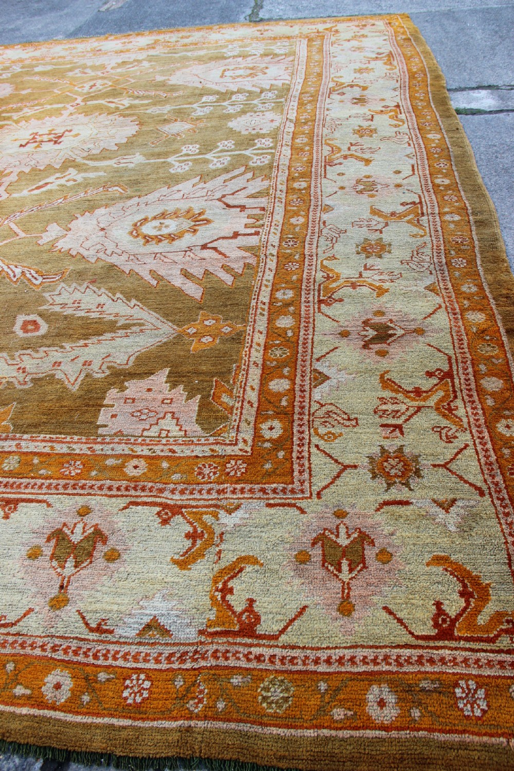 375 x 454cm Antique Oushak Carpet View VII
