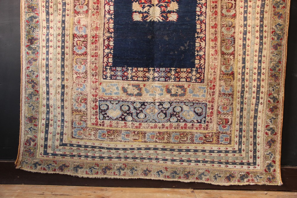 157 x 232cm Fine Early 19th C Ghiordes Prayer Rug View IV