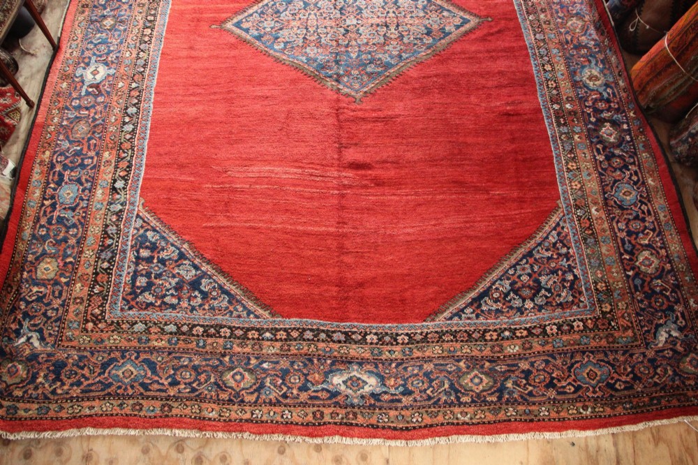 330 x 450cm Antique Sultanabad Carpet View II