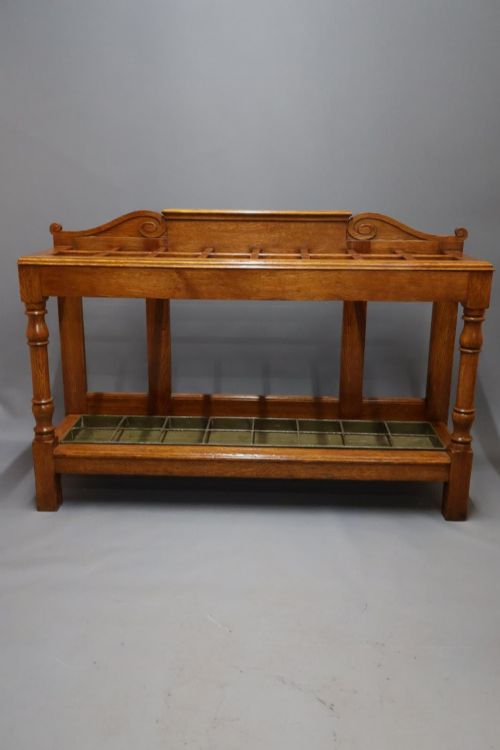 VICTORIAN OAK STICK UMBRELLA STAND