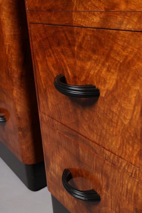 ART DECO WALNUT BEDSIDE CABINETS - ADDITIONAL PHOTO 7