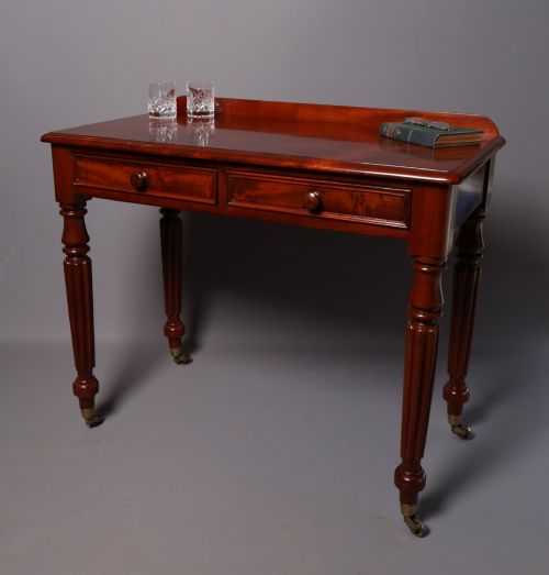VICTORIAN MAHOGANY WRITING TABLE - ADDITIONAL PHOTO 1