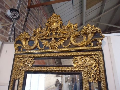 Continental Cushioned Shaped Wall Mirror