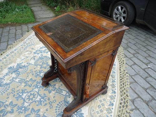 Victorian Walnut Davenport